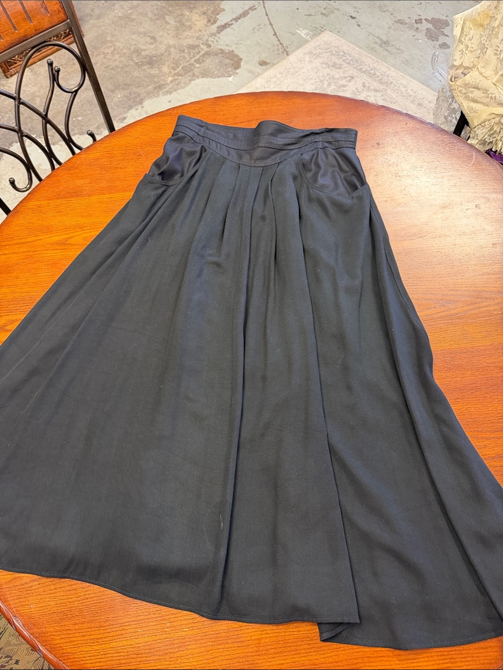 Vintage Metropole Black High Waist Maxi Skirt with Pockets/ Front Pleating 11/12